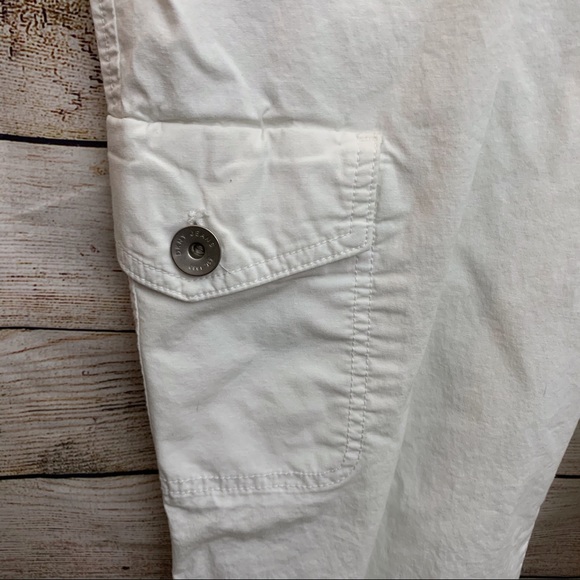 DKNY Jeans | White Cargo Capris - Picture 3 of 8